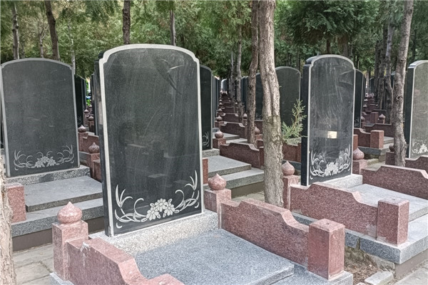 九龙山陵园墓型购墓热线：400-080-6071