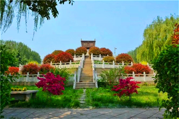 中原文化艺术陵园环境图