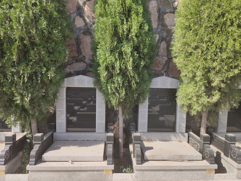 神岩山公墓墓地