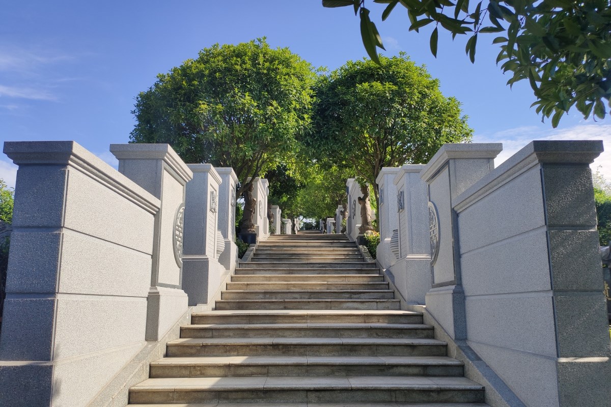 莲花公墓阶梯